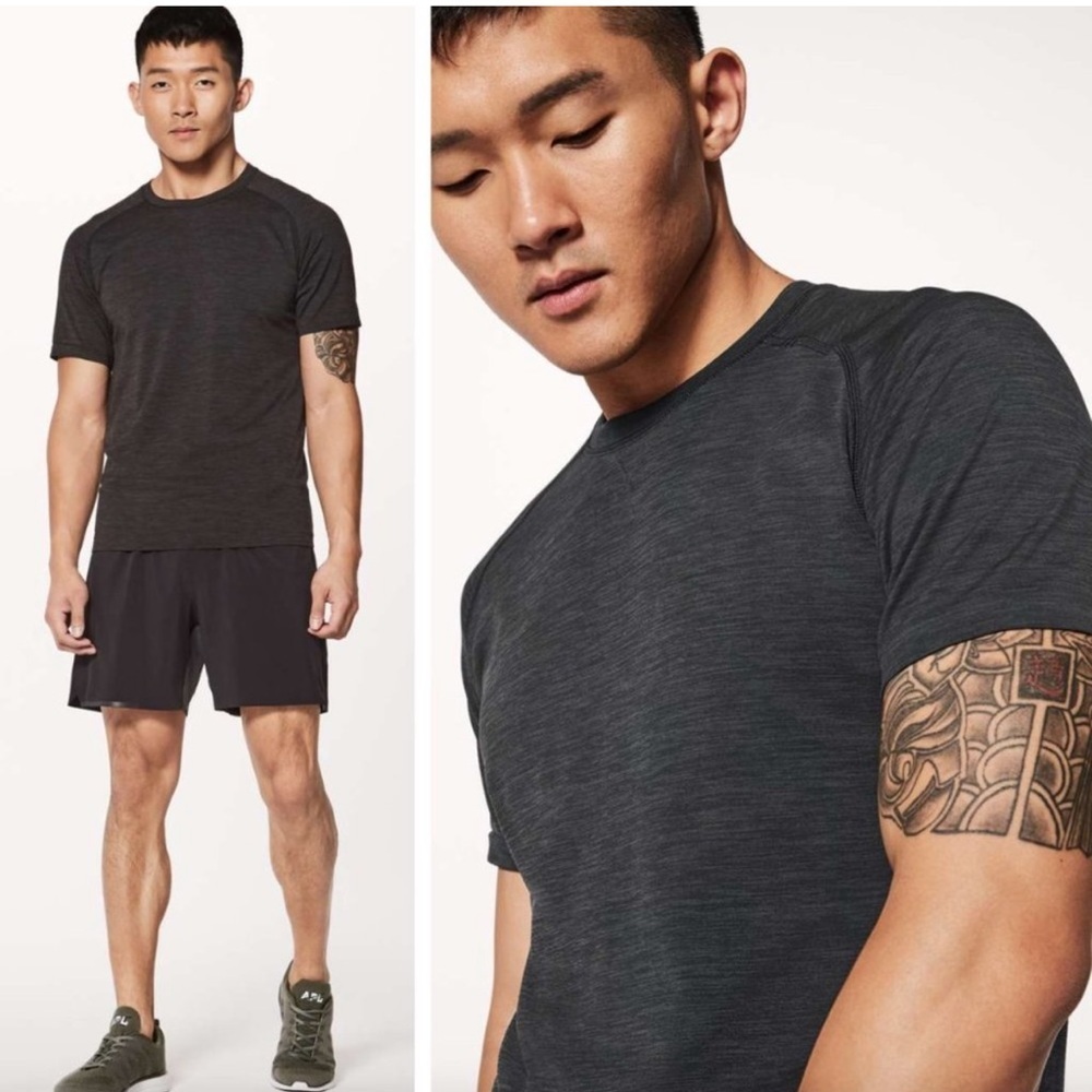 Lululemon men vent T-shirt